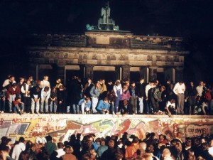 Helga Zepp-LaRouche i anledning af <br>25-års dagen for Berlinmurens fald
