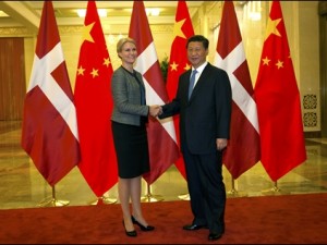 SÅ GIK DANMARK MED I AIIB!  <br>Danmark anmoder om optagelse i Asiatisk Infrastruktur-Investeringsbank <br>som det første nordiske, grundlæggende medlem