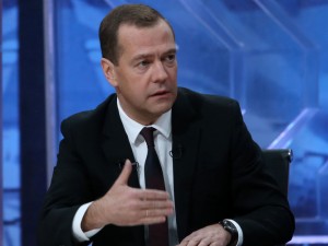 Medvedev: Tyrkiets nedskydning af <br>det russiske fly var en casus belli, <br>men vi valgte ikke at respondere symmetrisk