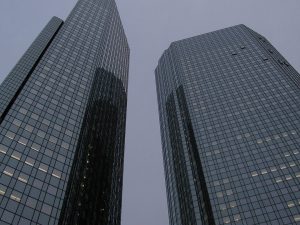 »Drama Infernale« … og LaRouches initiativ for Deutsche Bank er eneste udvej