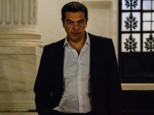 Den græske premierminister Tsipras siger, <br>EU er på vej ud over klippekanten