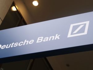 Gennemtving Glass-Steagall nu <br>– før Deutsche Bank kollapser