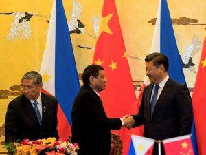 Xi Jinping byder den nye relation med Filippinerne velkommen