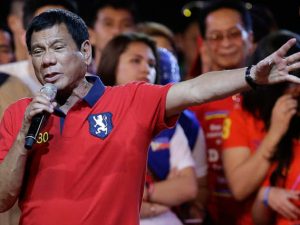 Dutertes mediedirektør opslår EIR-artikel om Marcoskuppet <br>og LaRouche-video om Filippinerne på Facebook