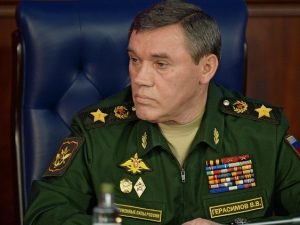 Ruslands general Gerasimov tilbageviser USA’s forsvarsminister Ash Carters påstand om, <br>at Rusland »stort set intet har gjort« mod ISIS i Syrien