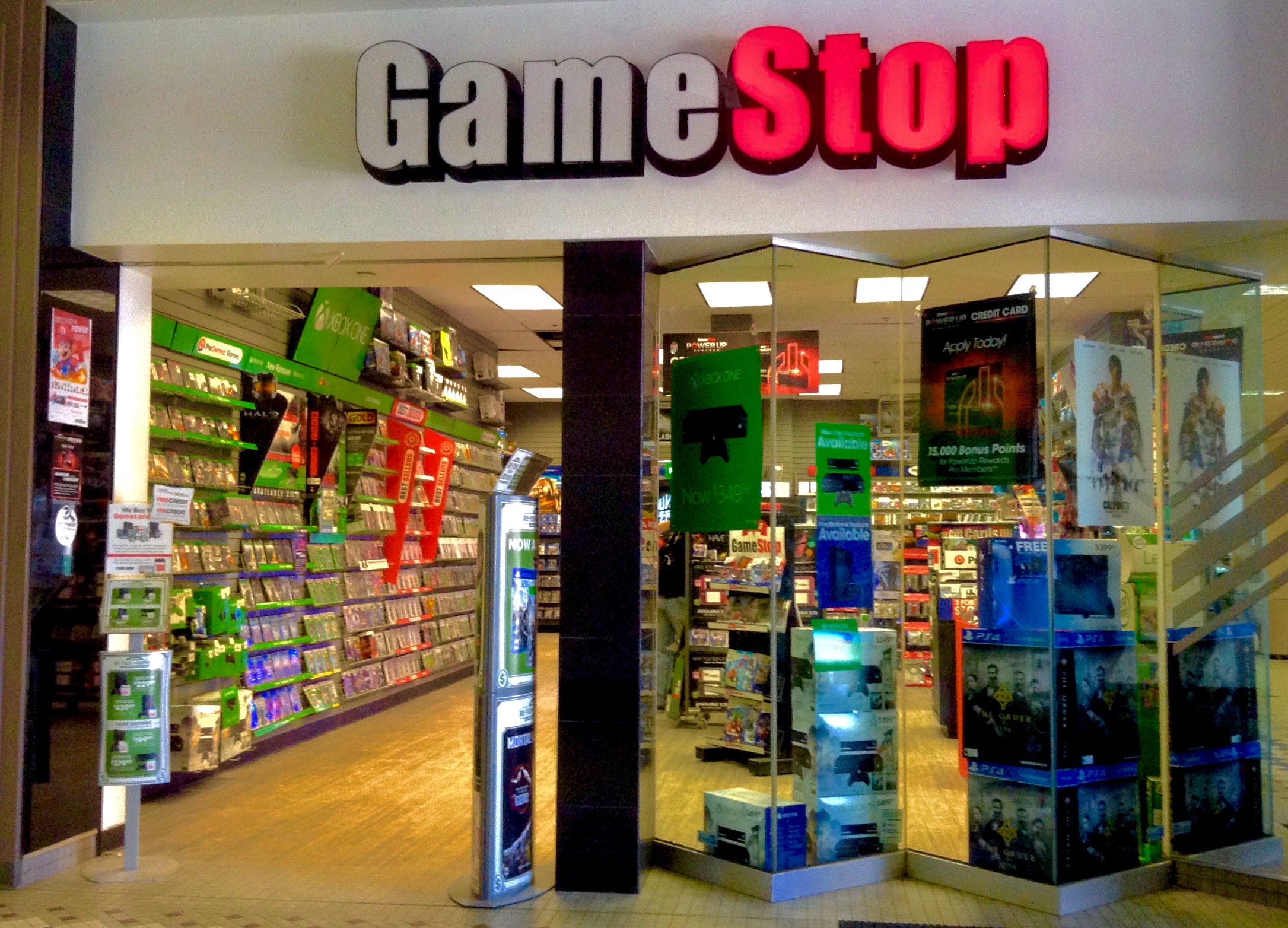 Game stop. GAMESTOP. GAMESTOP В Москве. GAMESTOP Corp. Гейм стоп в США.