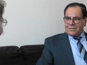 Den førende palæstinensiske læge og fredsaktivist Dr. Izzeldin Abuelaish<br> interviewet af Schiller Instituttet i Danmark: “Jeg vil ikke hade”