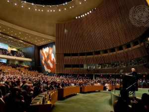 Hvordan ser et ›paradigmeskift‹ ud? Man kan se et udstillet i FN