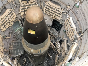 Spred kendskabet til faren for atomkrig, ban vejen for udvikling